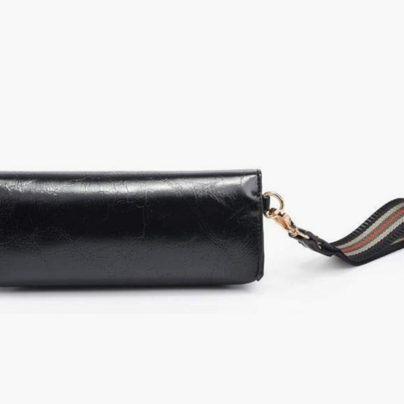 Moda Luxe Wristlet Bag - Picture 3 of 8